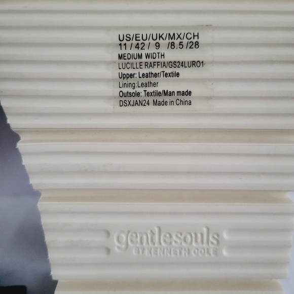 NEW Gentle Souls By Kenneth Cole Lucille Black Leather Sandal Size 11 - Picture 8 of 8